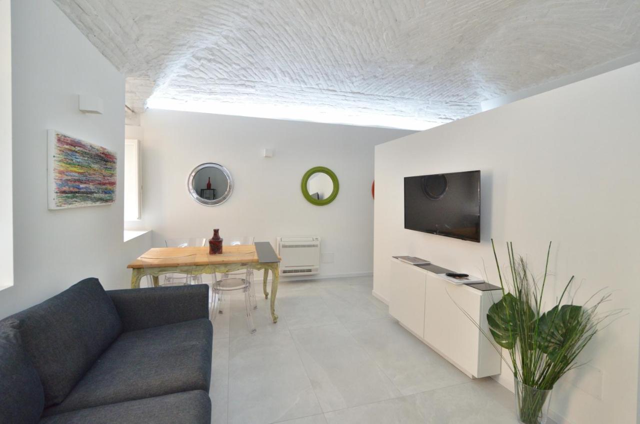Eleganza Del Riccio Lejlighed Parma Eksteriør billede
