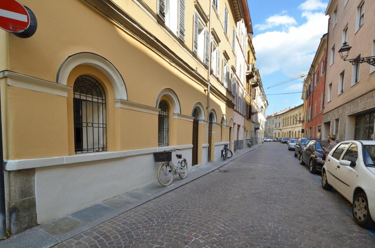 Eleganza Del Riccio Lejlighed Parma Eksteriør billede